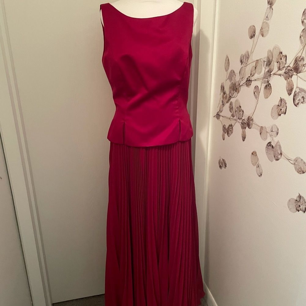 WToo by Watters vintage wine colored two-piece pleated skirt set, 10